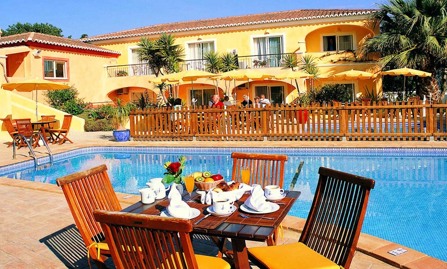 Image 19: ✈ ALGARVE | Lagos - Costa d'Oiro Ambiance Village 4*, 2 Nächte - Ci...