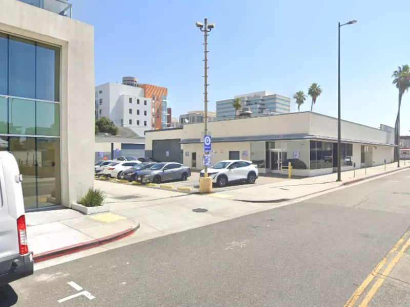 Parking at [SQ101] 201 W. California Ave. Lot