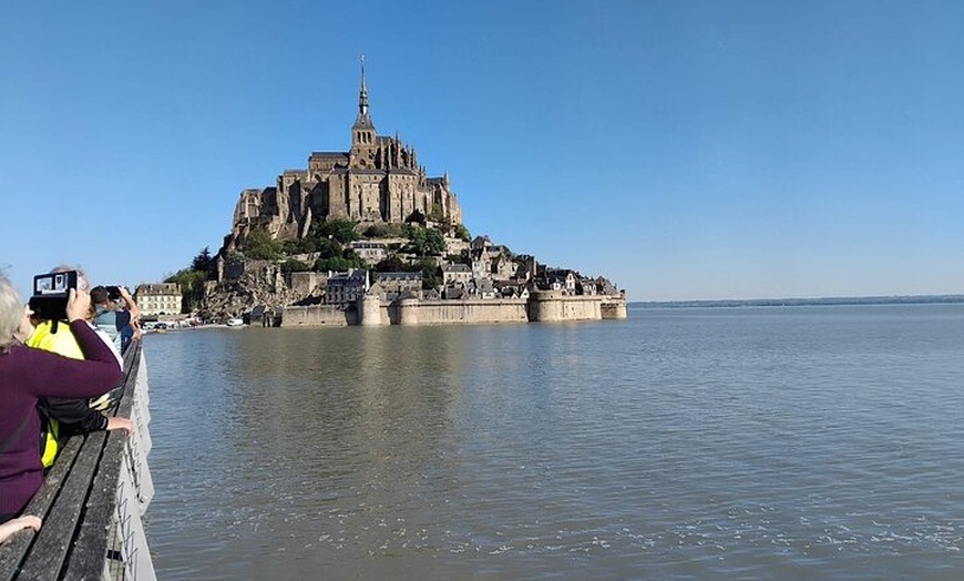 Image 6: Mont Saint-Michel Visite Guidée du Village et de l'Abbaye