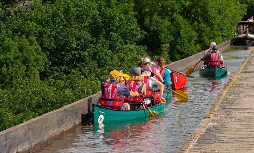 Image 7: Pontcysyllte Aqueduct Canoe Tours in Llangollen