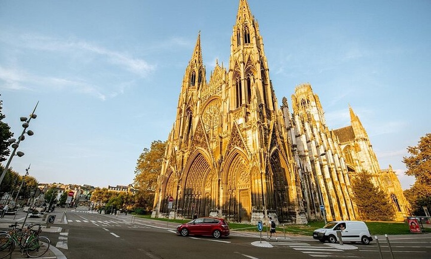 Image 11: Excursion en petit groupe à Etretat et Rouen au départ de Paris