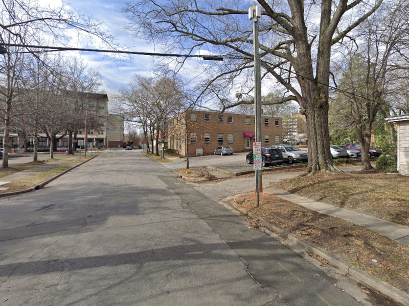 Parking at Alley Entrance - Pack Lot