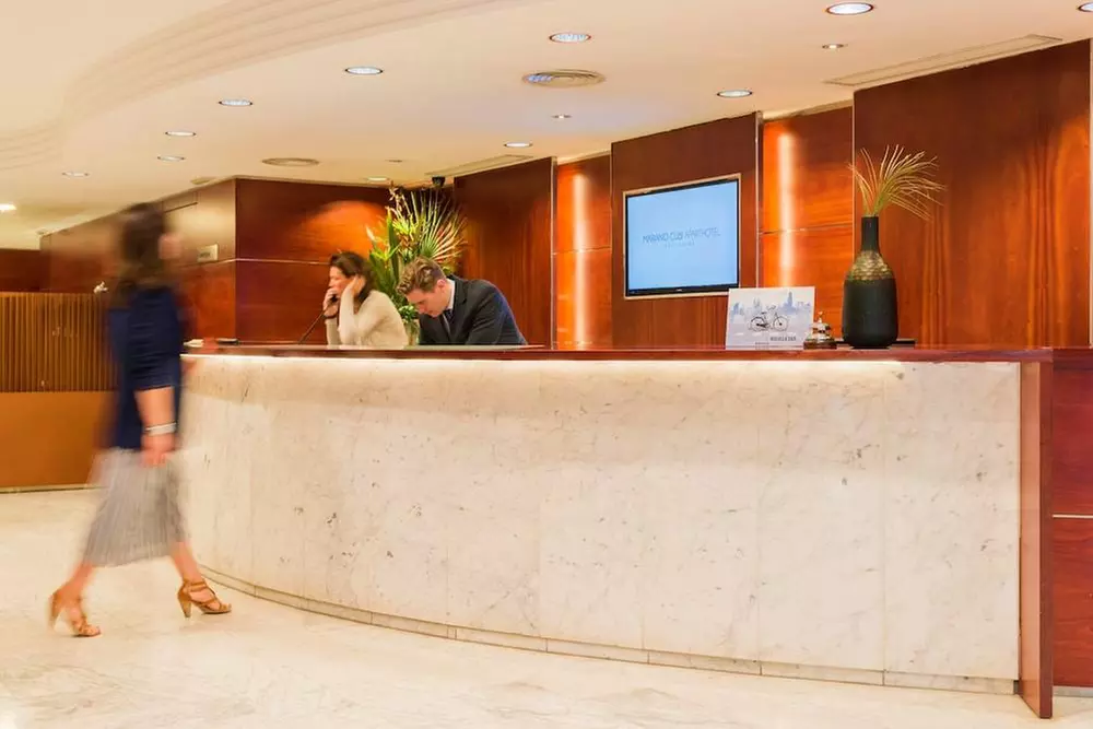 ✈ SPANIEN | Barcelona - Mariano Cubi Aparthotel Barcelona 4*, 2 Näc...