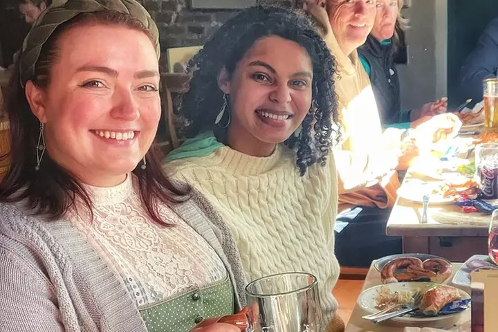 Premium Private Tour: Münchens ORIGINAL Viktualienmarkt Food Tour - Primary Image