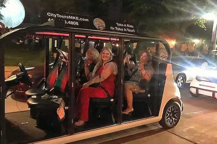 Discover Iconic Milwaukee Tour