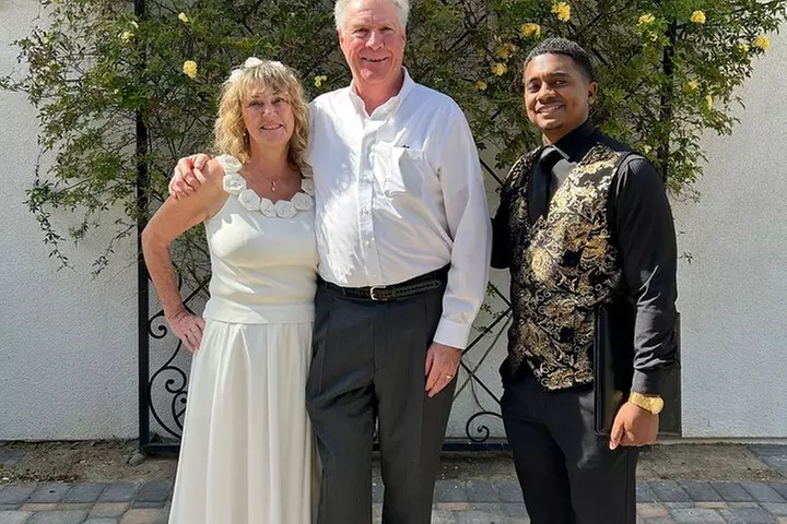Las Vegas Signature Wedding Ceremony Experience