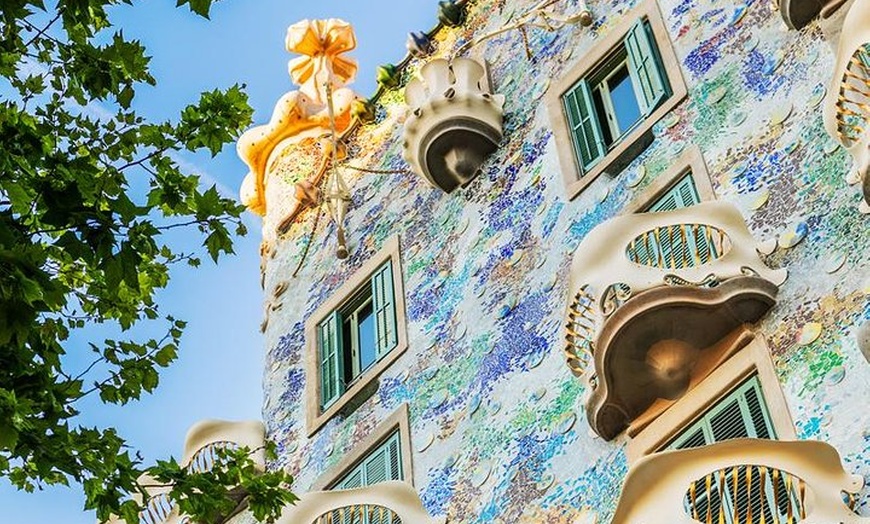 Image 9: Entrada a la Casa Batlló con audioguía inteligente