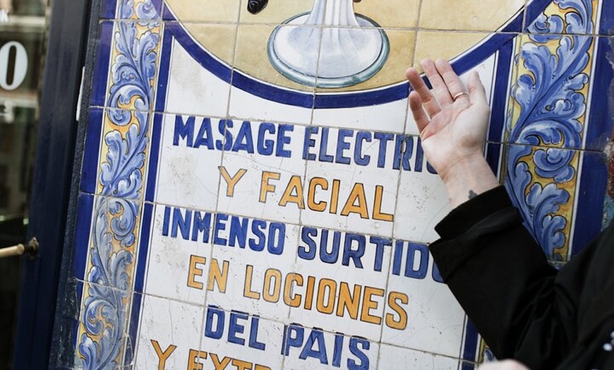 Image 2: Paseo por el Barrio del Arte de Madrid