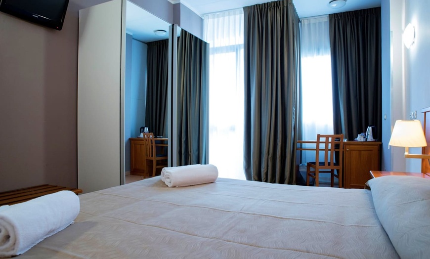 Image 3: ✈ ITALIA | Torino - Hotel Miramonti 3* - Centro città