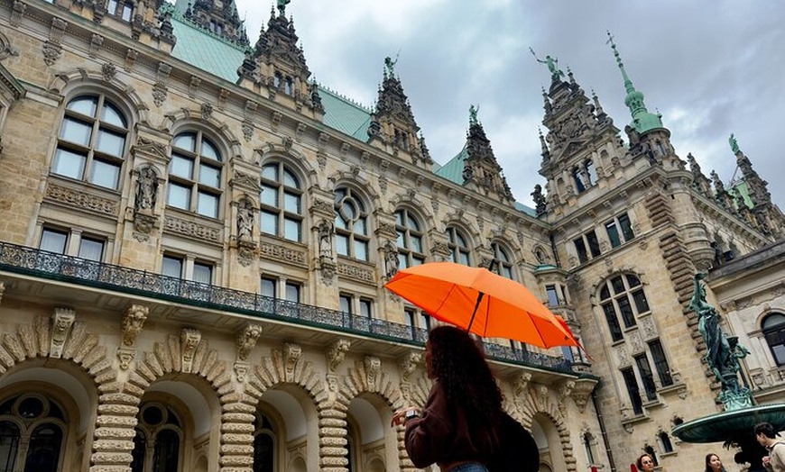 Image 12: Hamburg Walking Food Tour mit 7 authentischen lokalen Gerichten
