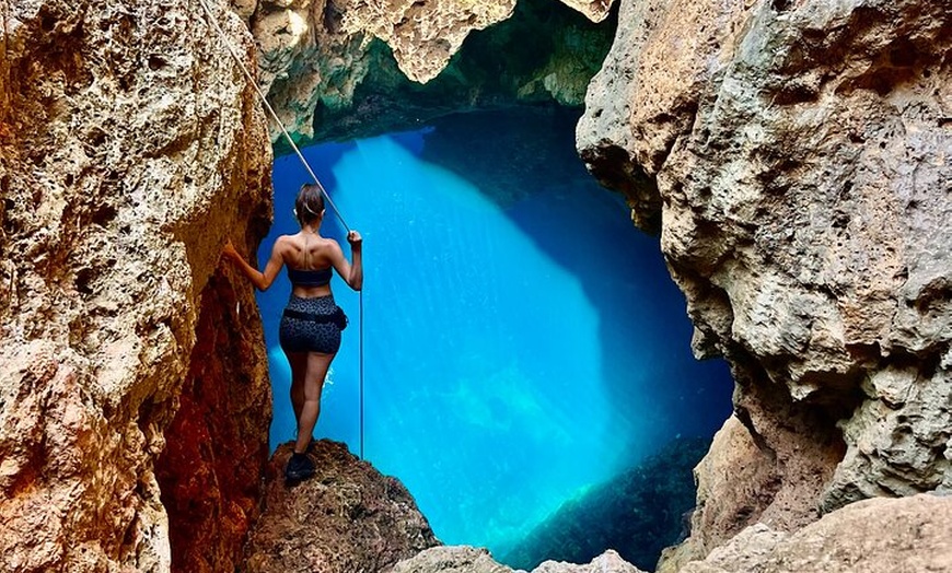 Image 2: Caminata a los lugares más secretos de Ibiza