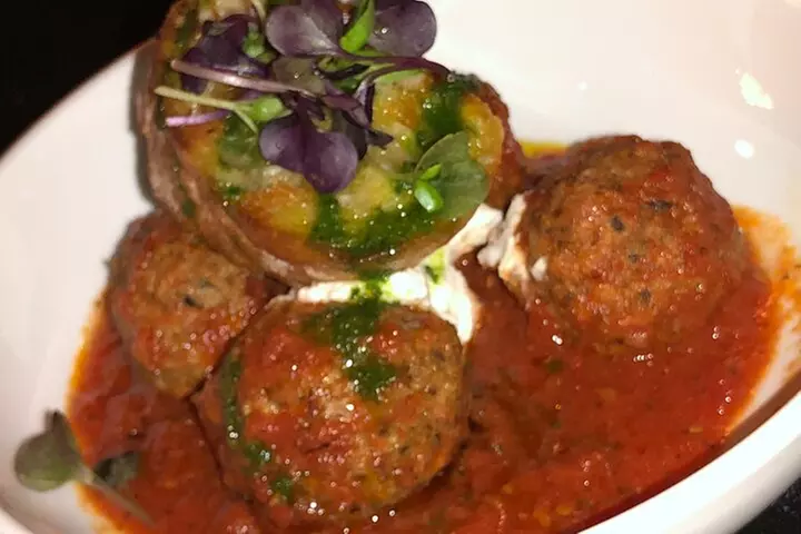 Nearest Green Distillery Tour and Tasting with Transport