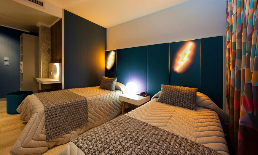 Image 3: ✈ COSTA BLANCA | Benidorm - Cuco Hotel 3* - Piscina esterna