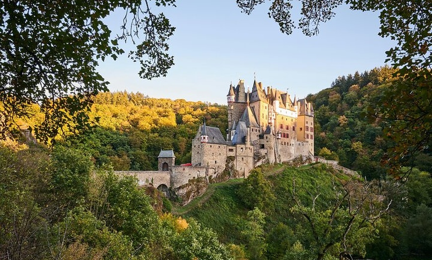 Image 3: Frankfurt : Private Tour durch Schloss Eltz, Cochem und Moseltal