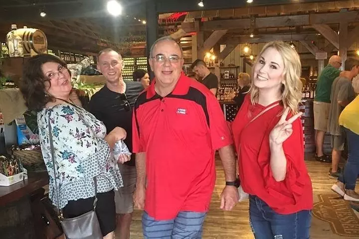 Famous Moonshine & Wine Tour From Pigeon Forge