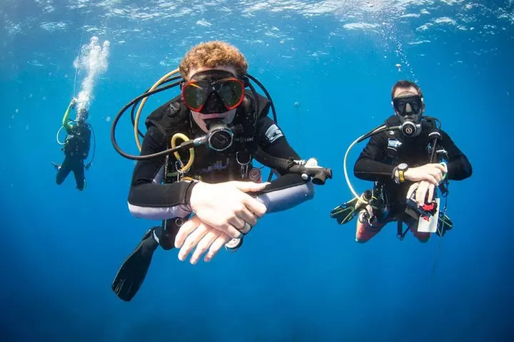 Kauai's Ultimate Discover Scuba Dive - OCEAN EXPERIENCE (1 Tank Dive) - Primary Image