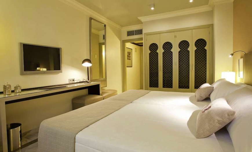 Image 3: ✈ ANDALUSIË | - Vincci Albayzin 4*, 3 nachten - City break