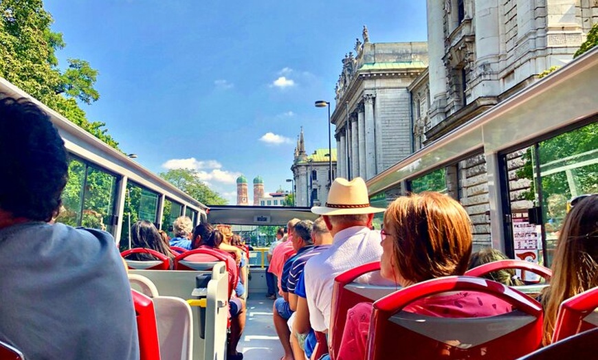 Image 18: Hop-On-Hop-Off-Tour CitySightseeing München