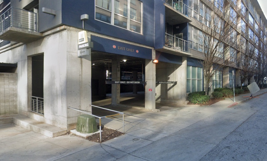 Image 3: Parking at 1016 Lofts Garage