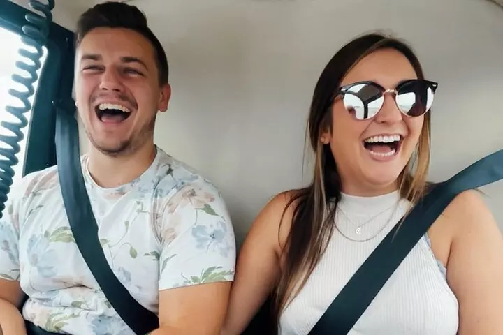 Short Helicopter Tour over downtown Nashville TN