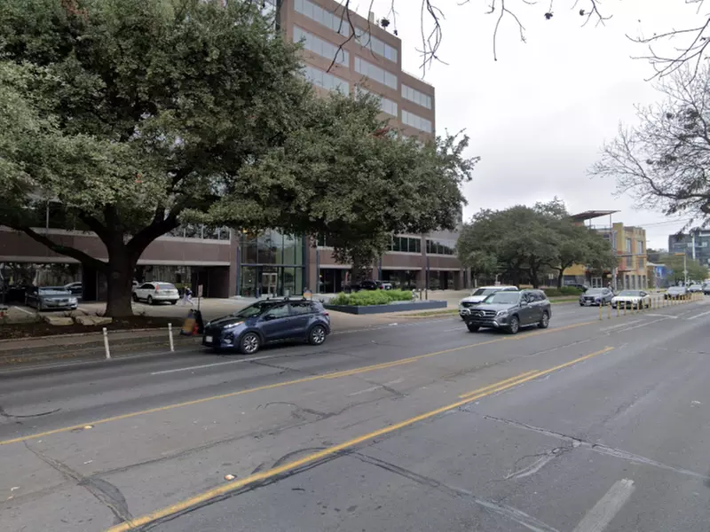 Parking at 811 Barton Springs Rd. Lot