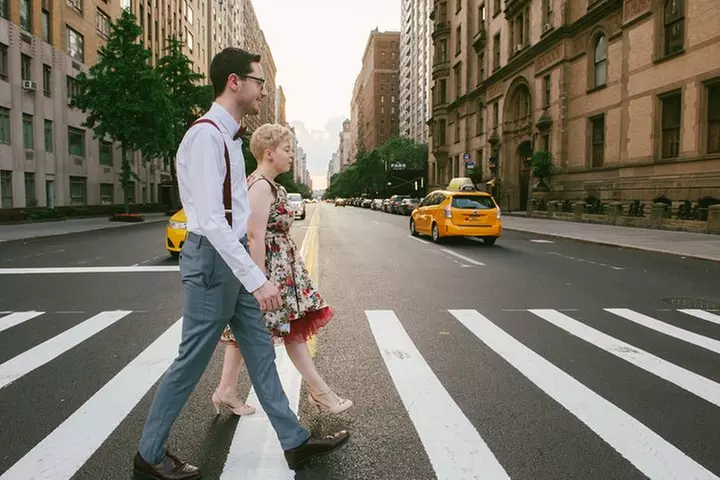 Private New York City Walking Tour with Photo Shoot