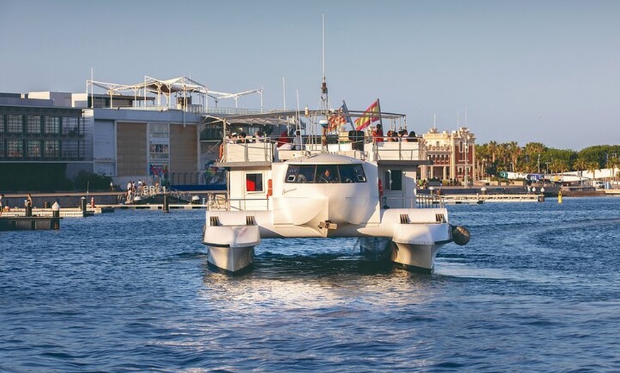 Image 2: Excursión en Barco al Atardecer desde el Puerto de Valencia