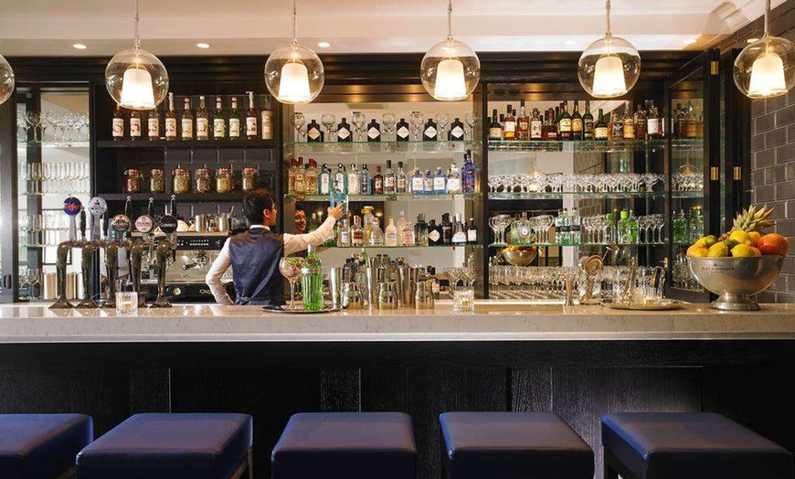 Image 7: ✈ IRLANDE | Dublin - Temple Bar hotel & histoire des Pubs Irlandais...