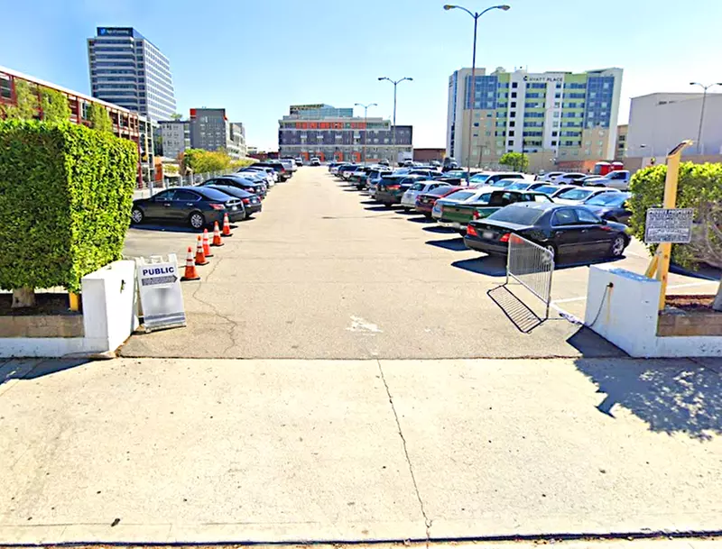 Parking at [SQ46] 212 W. California Ave. Lot