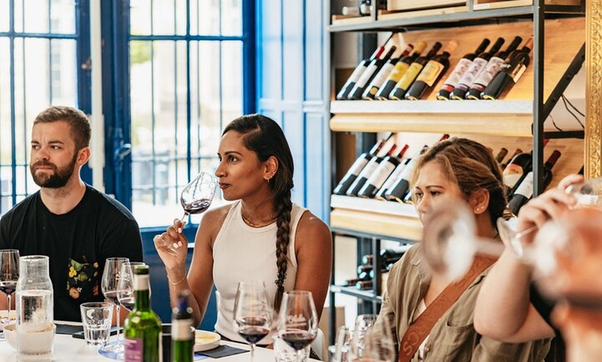Image 4: Initiation aux vins de Bordeaux avec Fromages & Charcuterie