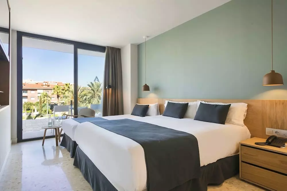 ✈ COSTA BARCELONA | Malgrat de Mar - AQUA Hotel Silhouette & Spa - ...