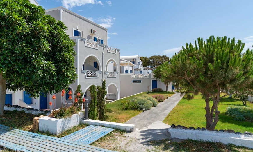 Image 10: ✈ SANTORINI | Perivolos - Bella Santorini 4*, 3 nights - Outdoor sw...