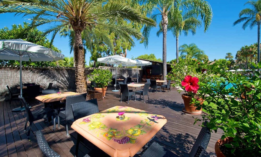 Image 38: ✈ COSTA DEL SOL | Marbella - BlueBay Banús 4*, 3 Nächte - Außenpool