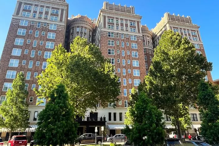 Oklahoma City History and Architecture Walk Downtown - Second Medium