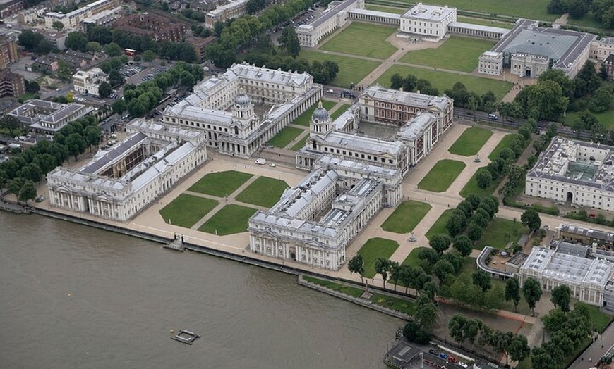 Image 10: London: Naval College + Painted Hall + Uber Boat: One Way Trip