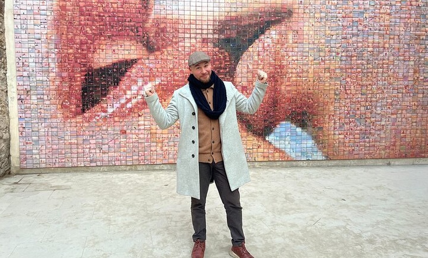 Image 12: Recorrido en bicicleta al amanecer: Barcelona ante las multitudes