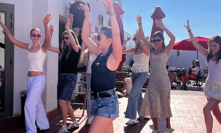 Image 3: Barcelona Clase de baile de Sangria y Salsa