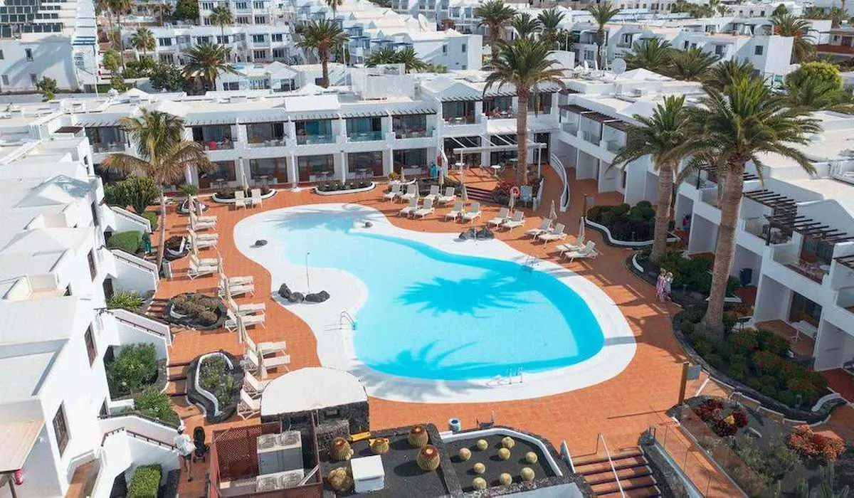 ✈ LANZAROTE | Puerto del Carmen - R2 Bahía Kontiki Beach Apartments...