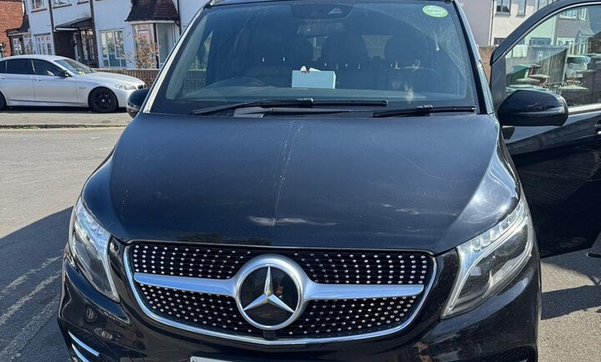 Image 3: London to Heathrow Airport Transfer