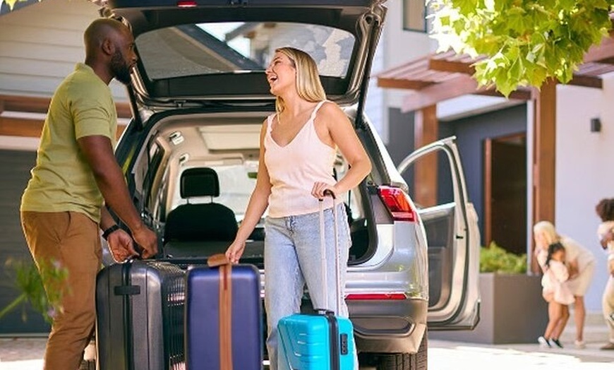 Image 2: Heathrow to Your London Hotel Private Transfer