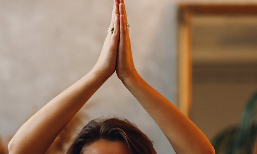 Image 5: Experiencia Personalizada de Yoga y Ayurveda en Altea