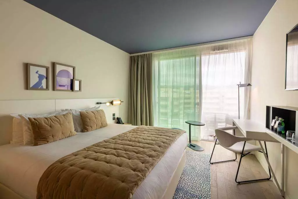 ✈ CÔTE D'AZUR | Cagnes-sur-Mer - Grand Prix de Formule 1 de Monaco ...