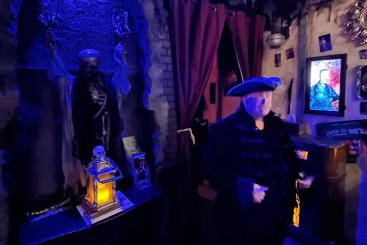 Vampire Ghost Adventures and Haunted Objects Walking Tour