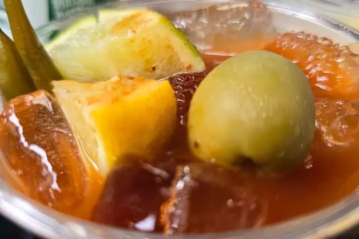 Last Fling in NOLA: Bachelor or Bachelorette Pub Crawl and Tour