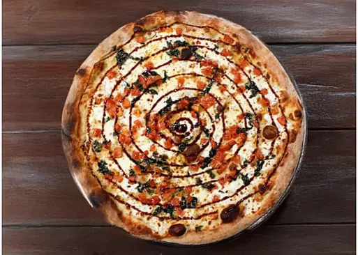 5% Cash Back at Rockets Pizza and Subs