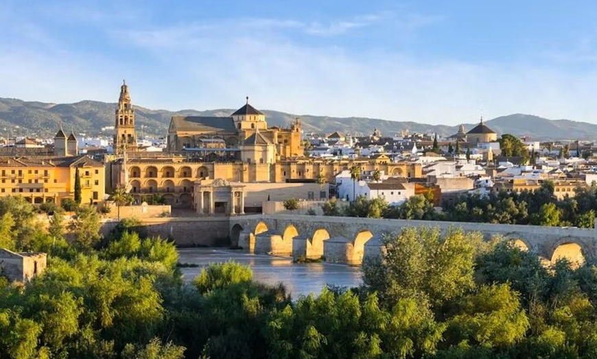 Image 8: Tour por el barrio del Parasol y Triana de Metropol