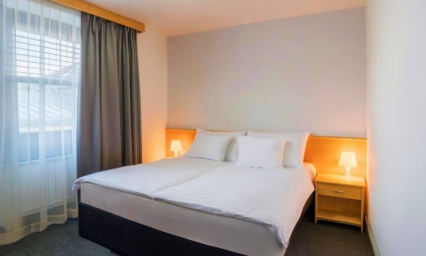 Image 2: ✈ SLOVÉNIE | Maribor - B&B HOTEL Maribor Orel 3* - City break