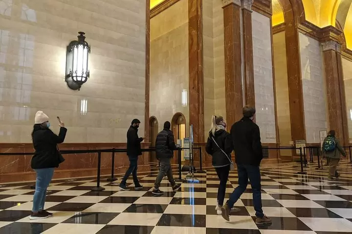 Original Chicago Architecture Interiors Tour: Dazzling Interiors