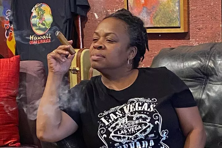 Enjoy Sunset with a Fine Cigar in Hawi