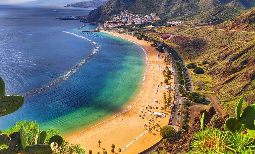 Image 6: Viaje en ferry entre Tenerife y La Gomera